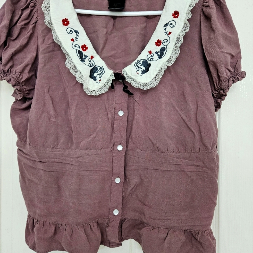 Womens Her Universe snow white blouse